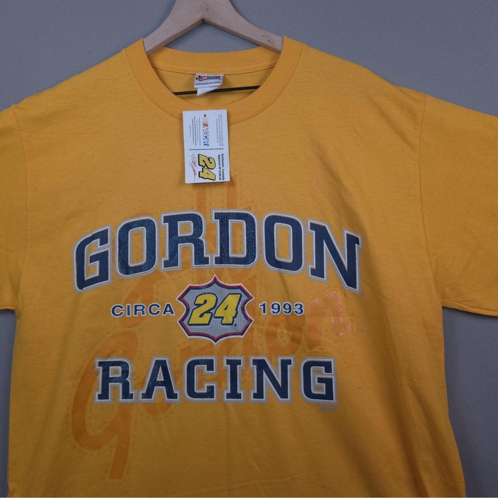 NWT Jeff Gordon 24 NASCAR Chase Authentics T-Shirt Men's L Yellow Racing Vintage